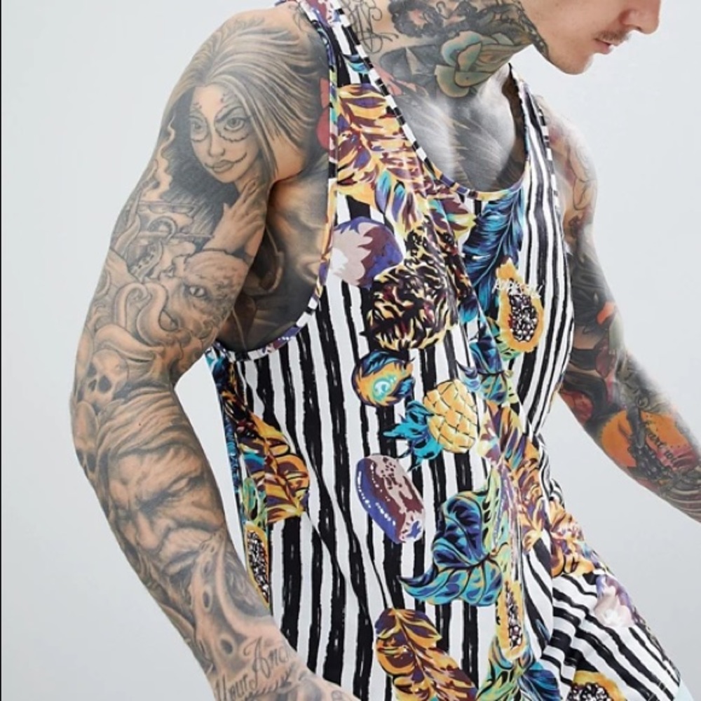 Tropical Oversized Tank - Picture 2 of 4